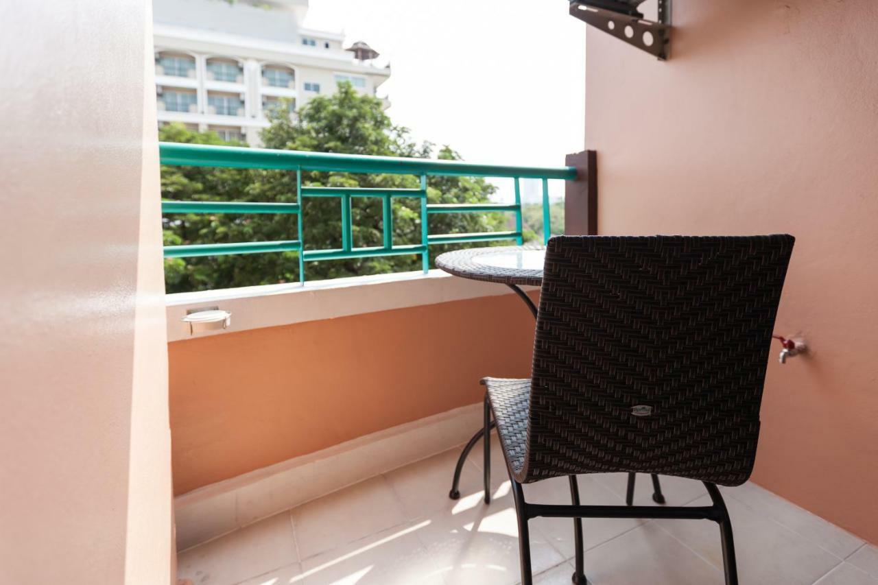 Vabua Asotel Bangkok Extérieur photo