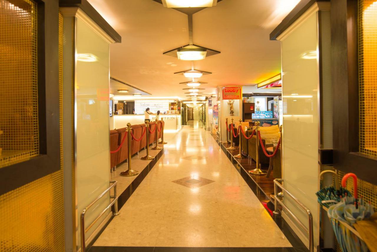 Vabua Asotel Bangkok Extérieur photo